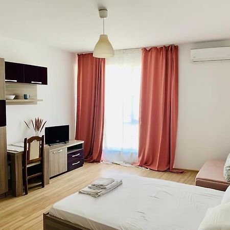 Romantic Rose Apartment София Екстериор снимка
