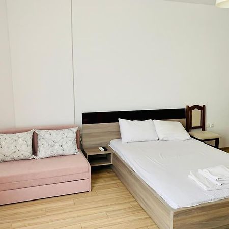 Romantic Rose Apartment София Екстериор снимка